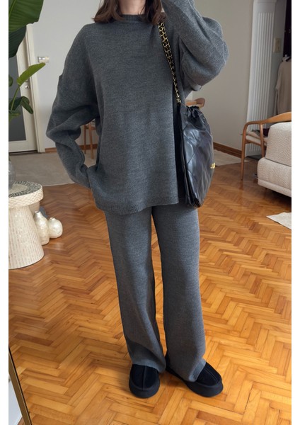 Basic Bisiklet Yaka Triko Takım- Gri modelleri