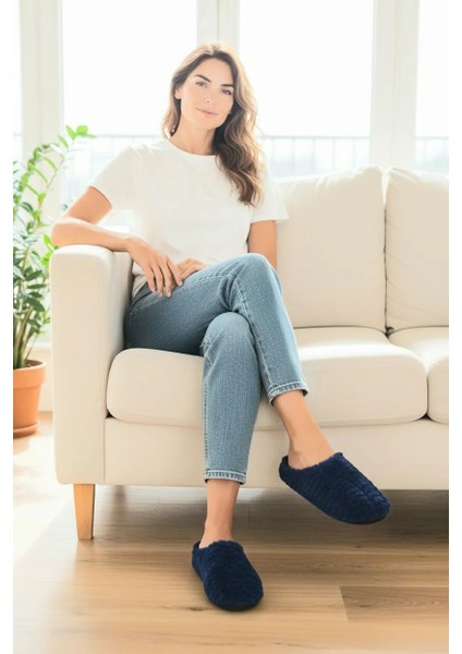 Kışlık Yumuşak Hafif Sessiz Taban Peluş Ev Terlik