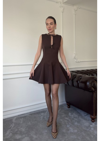 Sıfır Kol Kurdaleli Orj Elbise- Kahverengi