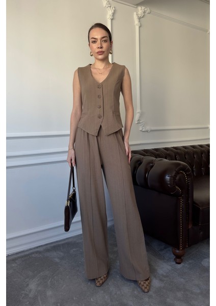 Süs Cepli Yelekli Keten Takım- Vizon