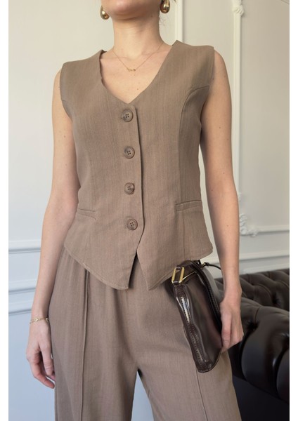 Süs Cepli Yelekli Keten Takım- Vizon