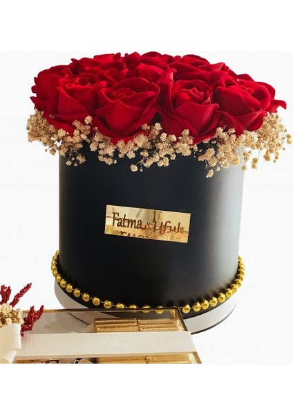 Silindir Kutuda Gerçek Görünümlü Yapay Gül Kız Isteme Buketi