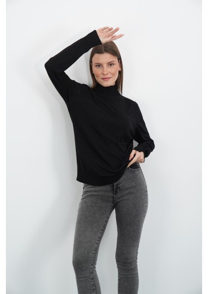 Yarım Balıkçı Yaka Triko-Siyah