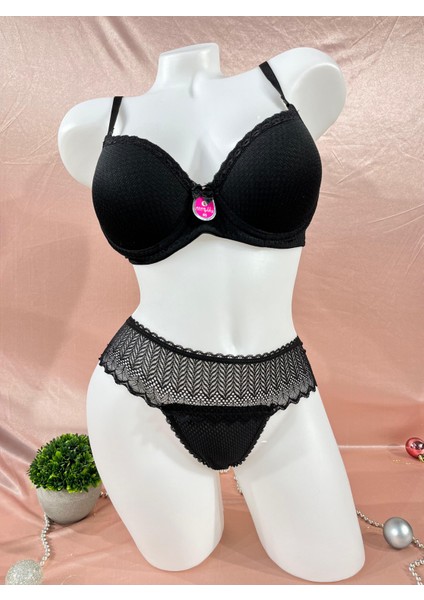 Balenli Dolgusuz Toparlayıcı Dantelli Sütyen Takımı