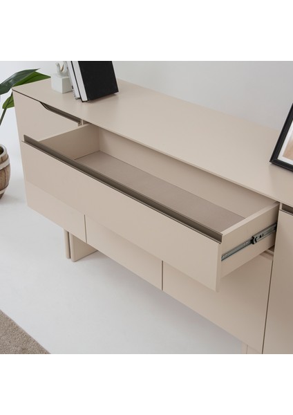 Lumera Yemek Odası Takımı fırsatları