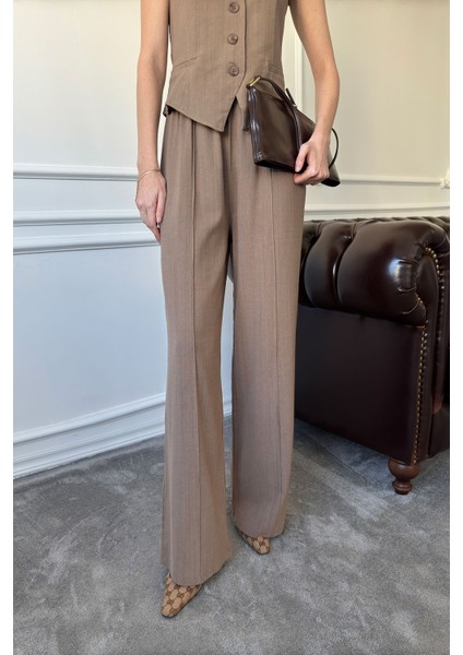 Süs Cepli Yelekli Keten Takım- Vizon