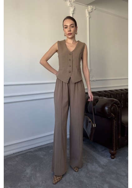 Süs Cepli Yelekli Keten Takım- Vizon