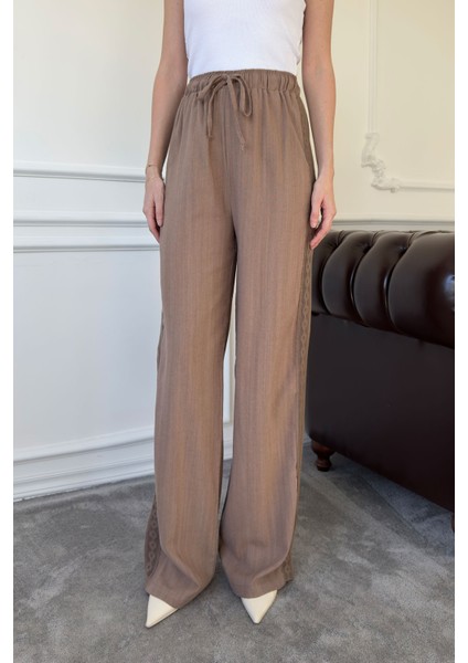 Boru Paça Yanı Dantelli Keten Pantolon- Kahverengi