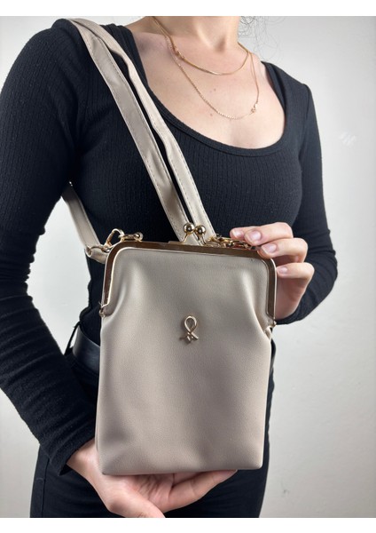 Kadın Suni Deri Krem Metal Çerçeveli Vintage Mini Boy El Çantası