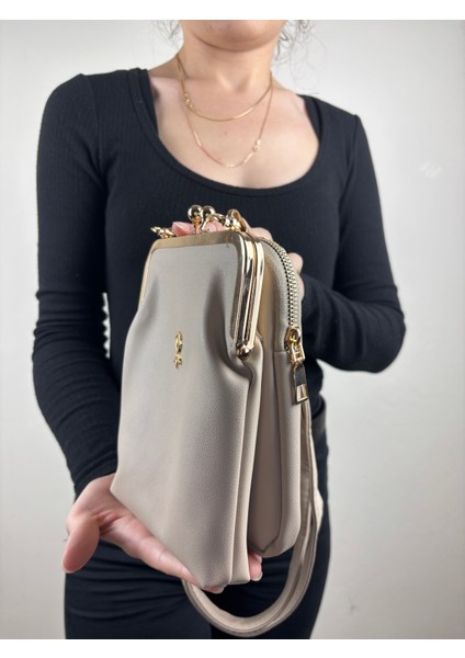 Kadın Suni Deri Krem Metal Çerçeveli Vintage Mini Boy El Çantası indirimleri