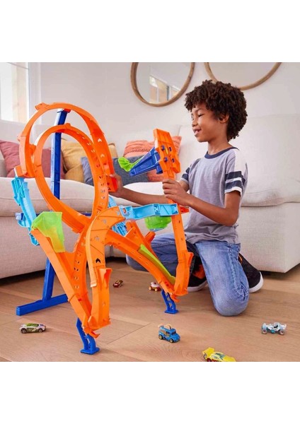 HMB15 Hot Wheels Dikey Yarış Heyecanı Oyun Seti fırsatları