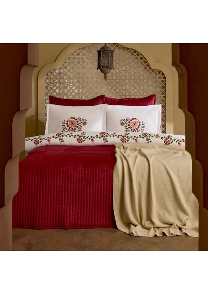 Lorea Çift Kişilik Nakışlı Winter Set