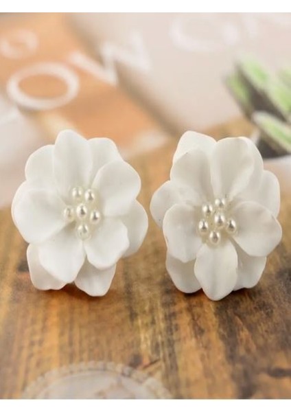 Elegant Boho Style Beyaz Çiçek Küpe