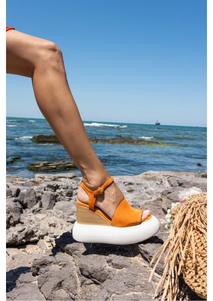 Nelly Kadin Bej Gercek Deri Suet Platform Topuklu Sandalet