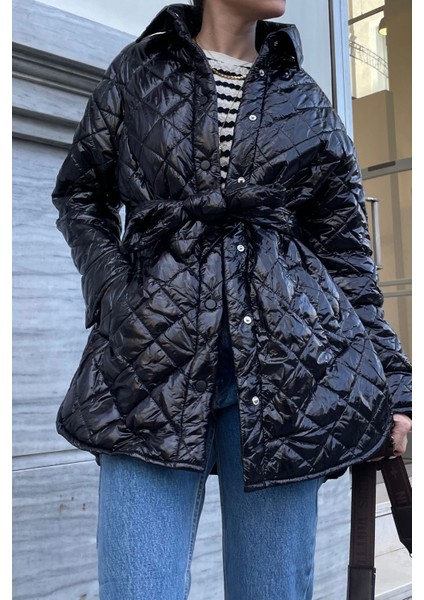 Kapitone Kuşak Detay Mont- Siyah fiyatları