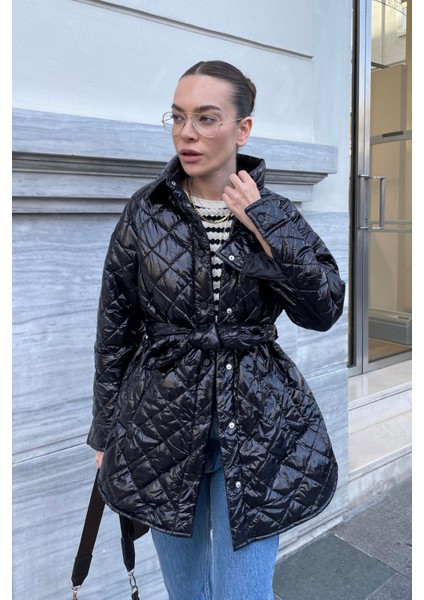 Kapitone Kuşak Detay Mont- Siyah fırsatları