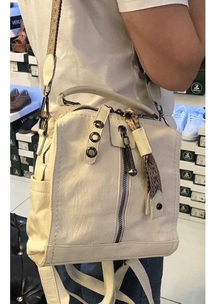 25YG536 Kadın Deri Fonsyonel Sırt Kol ve Omuz Çantası fiyatları