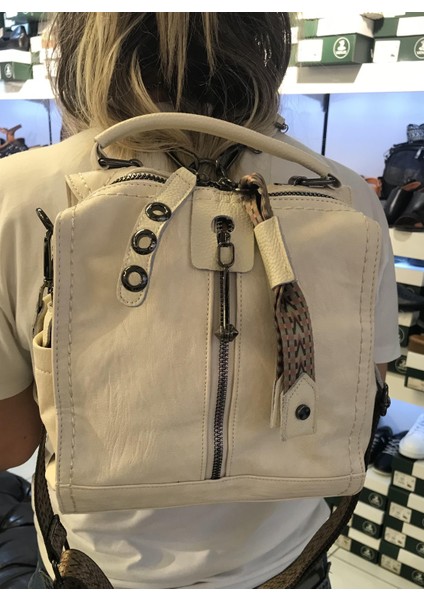 25YG536 Kadın Deri Fonsyonel Sırt Kol ve Omuz Çantası indirimleri