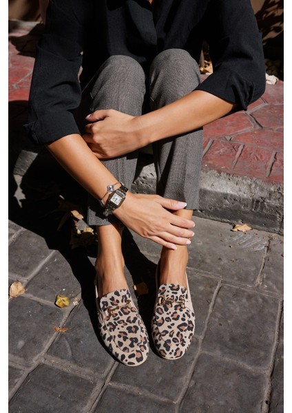 Geola Kadın Bej Leopar Gercek Deri Tokalı Babet