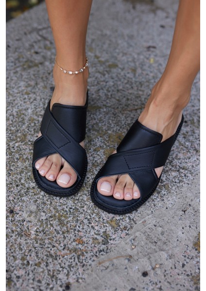 Rapida Kadın Siyah Gercek Deri Terlik fırsatları