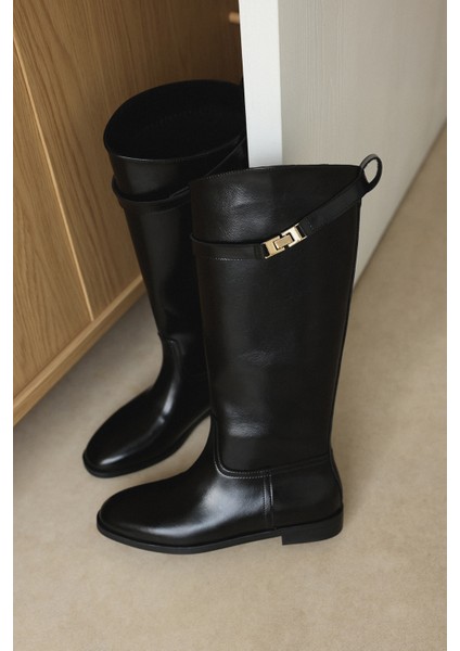 Çizme 2520 - Gold Aksesuar Detaylı Siyah Kadın Çizme