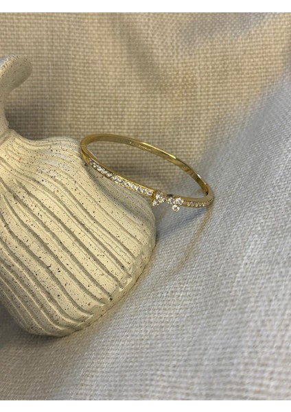 14 Ayar Altın Kaplama Renginde Fiyonk Zirkon Taşlı Kelepçe Model indirimleri