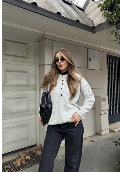 Gri Düğmeli Bisiklet Yaka Triko Kazak - 2464 fiyatları