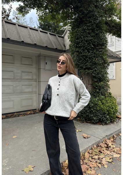 Gri Düğmeli Bisiklet Yaka Triko Kazak - 2464 indirimleri