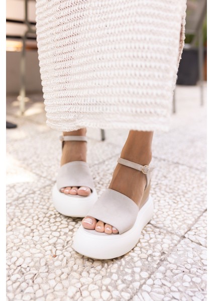 Nelly Kadin Bej Gercek Deri Suet Platform Topuklu Sandalet