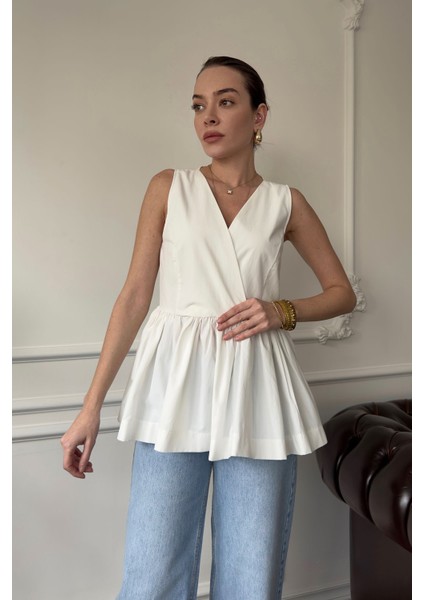 Sıfır Kol Fırfırlı Marka Bluz- Beyaz indirimleri