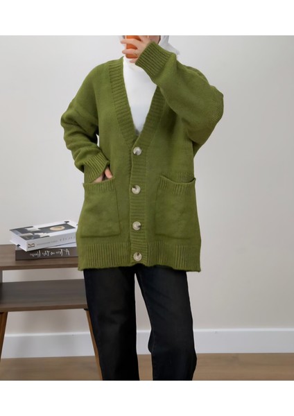 Cep Detaylı Düğmeli Triko Hırka modelleri