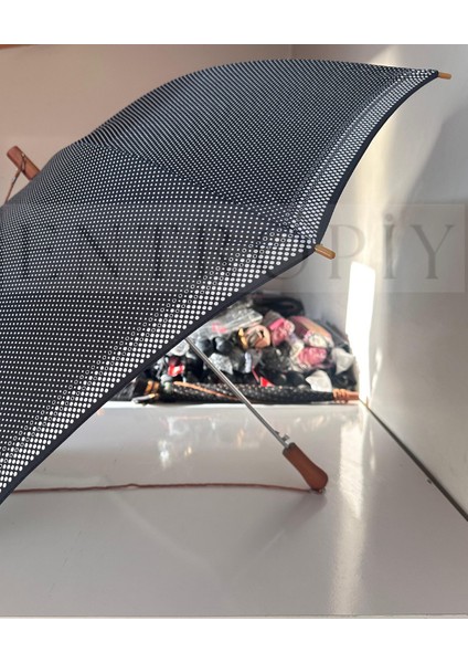 April Snotline Kadın Yağmur Şemsiyesi – Omuz Askılı, Ahşap Saplı, Fiber Çelik Gövdeli, Rüzgar Dayanıklı, Otomatik Açma Mekanizması, Şık Desen Seçenekleri