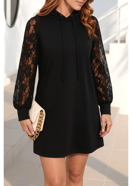 Kadın Uzun Kollu Kolları Dantel Detaylı Kapşonlu Bağcıklı Kısa Viskon Iki Iplik Elbise