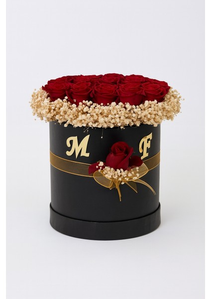 Sevgiliye Silindir Kutuda Gerçek Görünümlü Yapay Kadife Gül Buketi