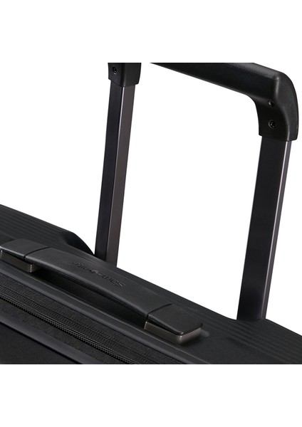 Spinner Nuon 4 Tekerlekli 69 cm Orta Boy Valiz