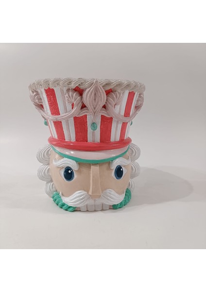 Fındık Kıran Saksı