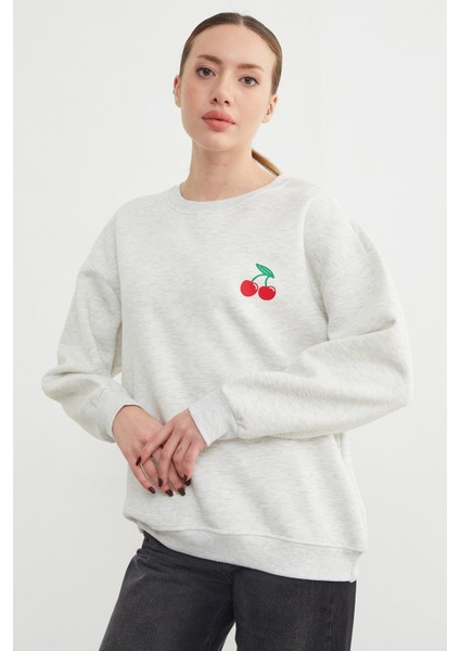 3 Iplik Kiraz Baskılı Oversize Sweatshirt fırsatları