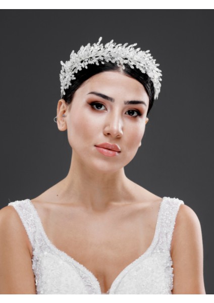 Kristal Boncuk Detaylı Geniş Taç – Gelin, Nişan, Davet ve Özel Gün Saç Aksesuarı