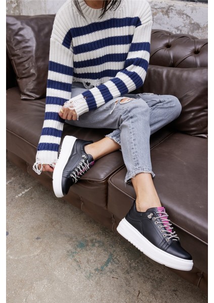 Bianca Kadın Siyah Taş Detay Sneaker modelleri