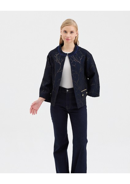 Kadın Jakar Desenli Truvakor Kol Yuvarlak Yaka Ceket
