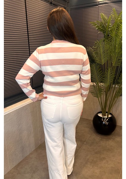 Çizgi Detaylı Gümüş Düğmeli Pembe Hırka modelleri