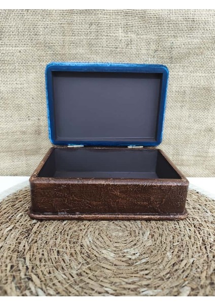 Özgün El Yapımı Ahşap Kutu Kot Deri Görünümlü Tasarım Dekoratif Kabartmalı Sanatsal Takı Hediye Eşya Kutusu fiyatları