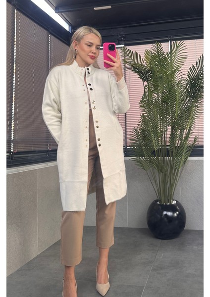Çıtçıt Düğmeli Cep Detaylı Uzun Sakallı Ekru Hırka fiyatları