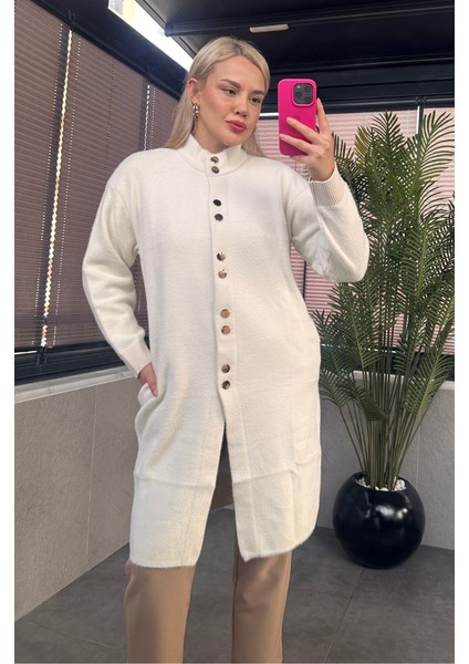 Çıtçıt Düğmeli Cep Detaylı Uzun Sakallı Ekru Hırka