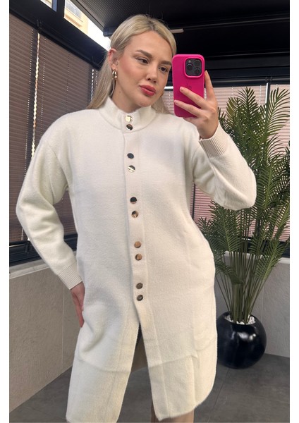 Çıtçıt Düğmeli Cep Detaylı Uzun Sakallı Ekru Hırka