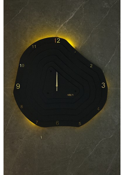 Piramid | Bablo Premium Duvar Saatleri