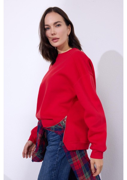 Kadın Oversize Geniş Kesim Pamuklu 3 Iplik Bisiklet Yaka Kırmızı Sweatshirt fırsatları