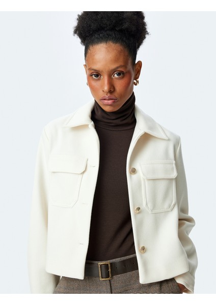 Klasik Yaka Düğmeli Cep Detaylı Crop Ceket fiyatları