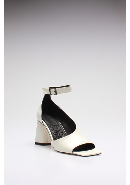 Idil Beyaz Kırışık Rugan Kadın Topuklu modelleri