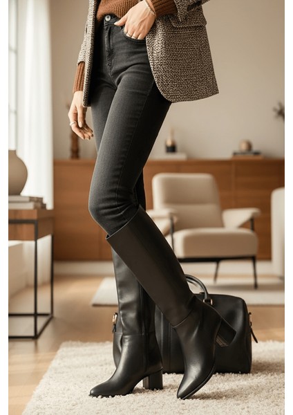 Despina Siyah Deri Topuklu (5 cm Topuklu ) Yanı Fermuarlı Günlük Kullanım Çizme